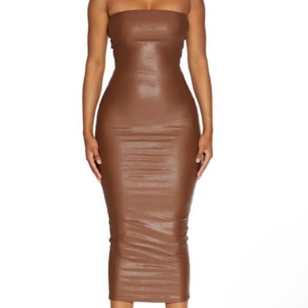 Naked wardrobe dress